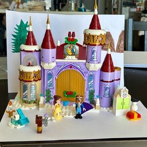 Disney Lego 43180 Belle’s Winter Castle Celebration
